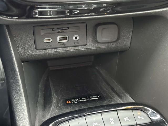 Used 2023 Buick Encore GX Essence w/ Advanced Technology Package image 27