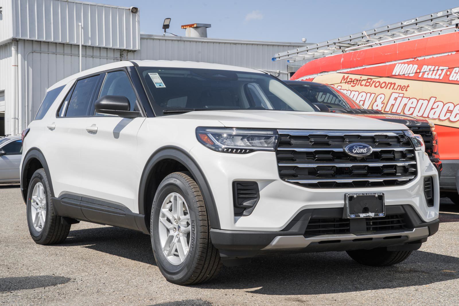 New 2026 Ford Explorer Active AWD/4WD image 1