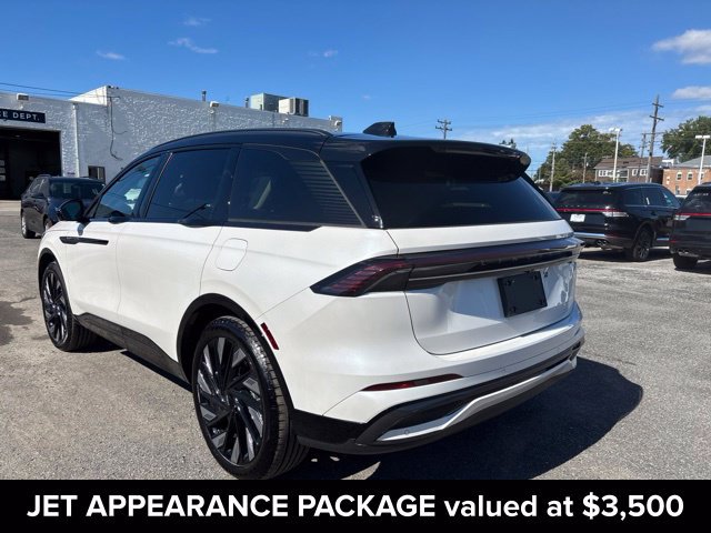 New 2026 Lincoln Nautilus Reserve w/ Jet Appearance Package AWD/4WD image 3