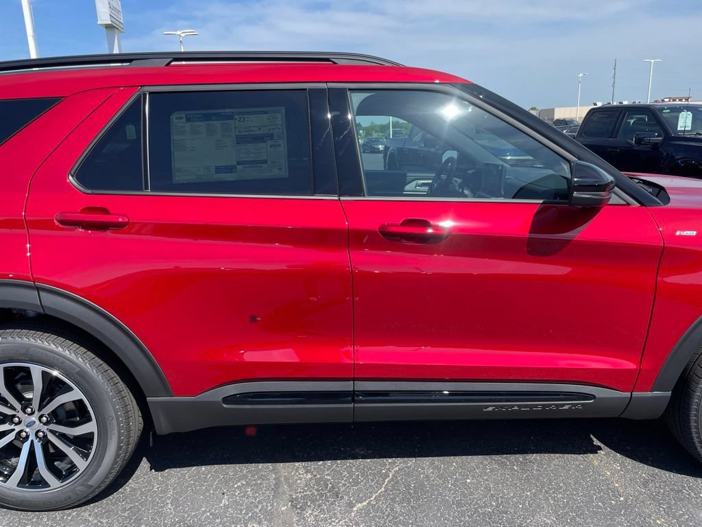 New 2026 Ford Explorer ST-Line AWD/4WD image 40