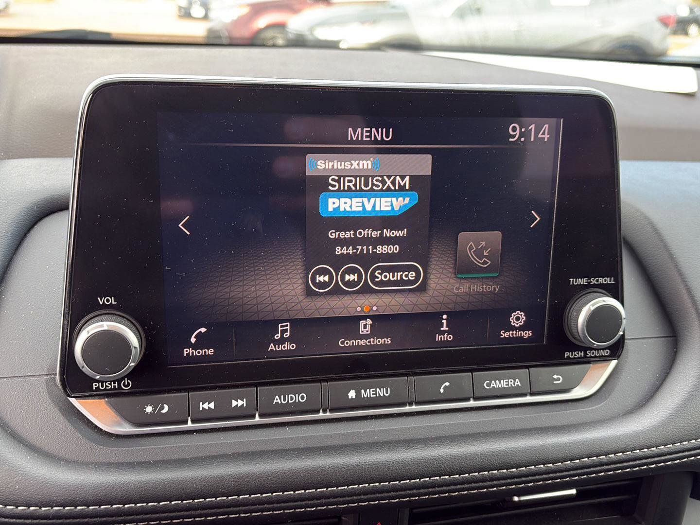 Used 2023 Nissan Rogue S image 11