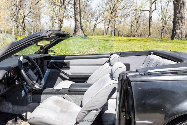 Used 1989 Chevrolet Camaro LT RWD image 31