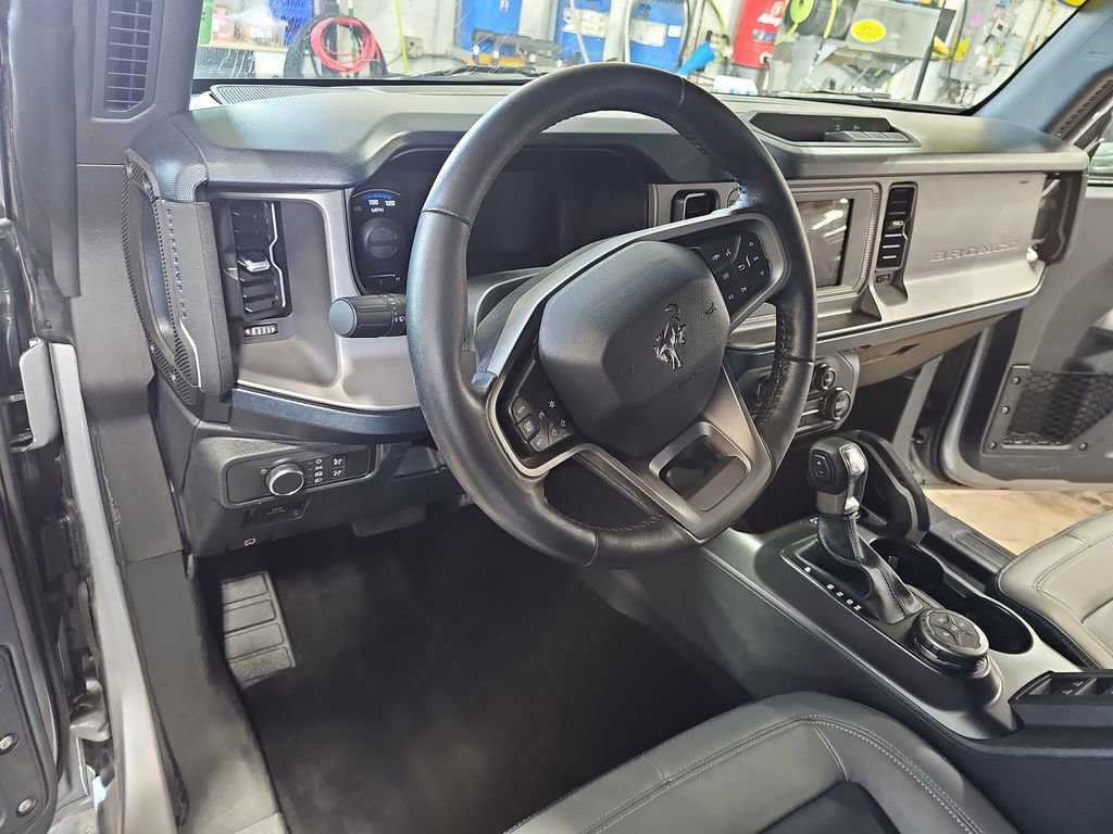 Used 2021 Ford Bronco Outer Banks image 15