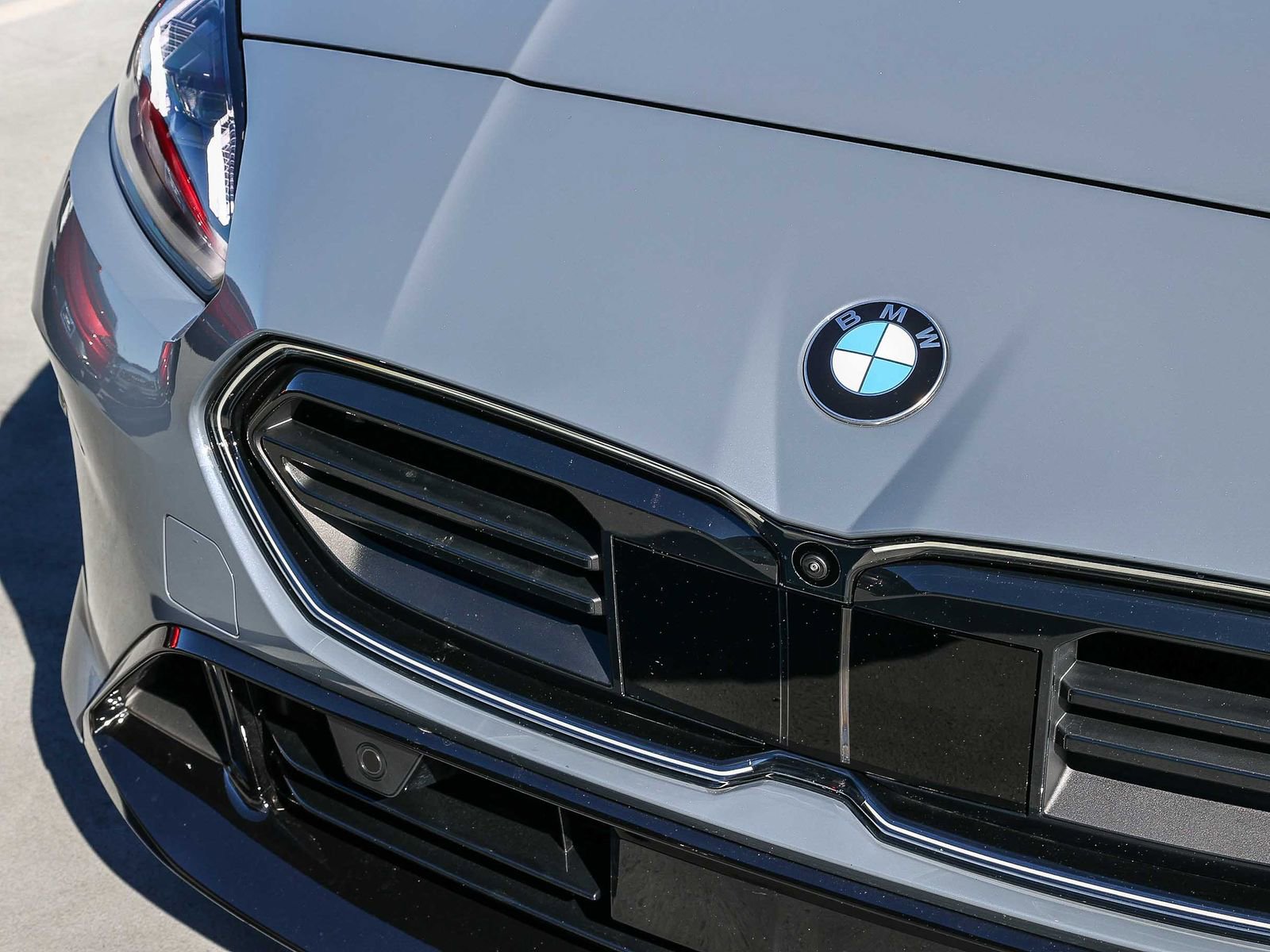 Used 2025 BMW M235i xDrive w/ Premium Package image 11