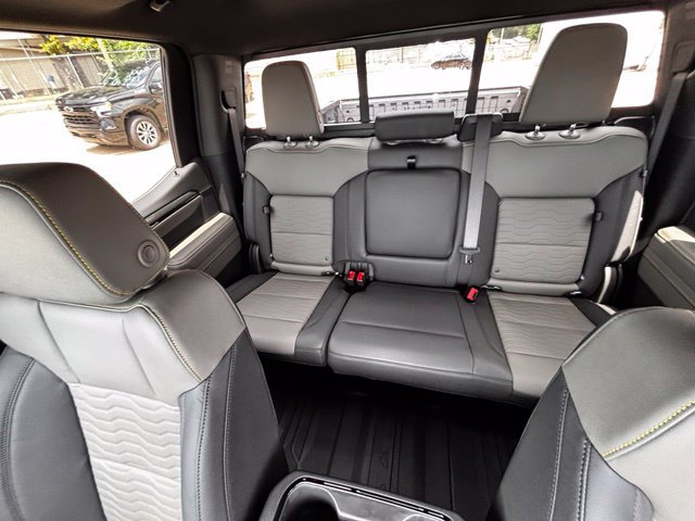 New 2026 Chevrolet Silverado 1500 ZR2 AWD/4WD image 14