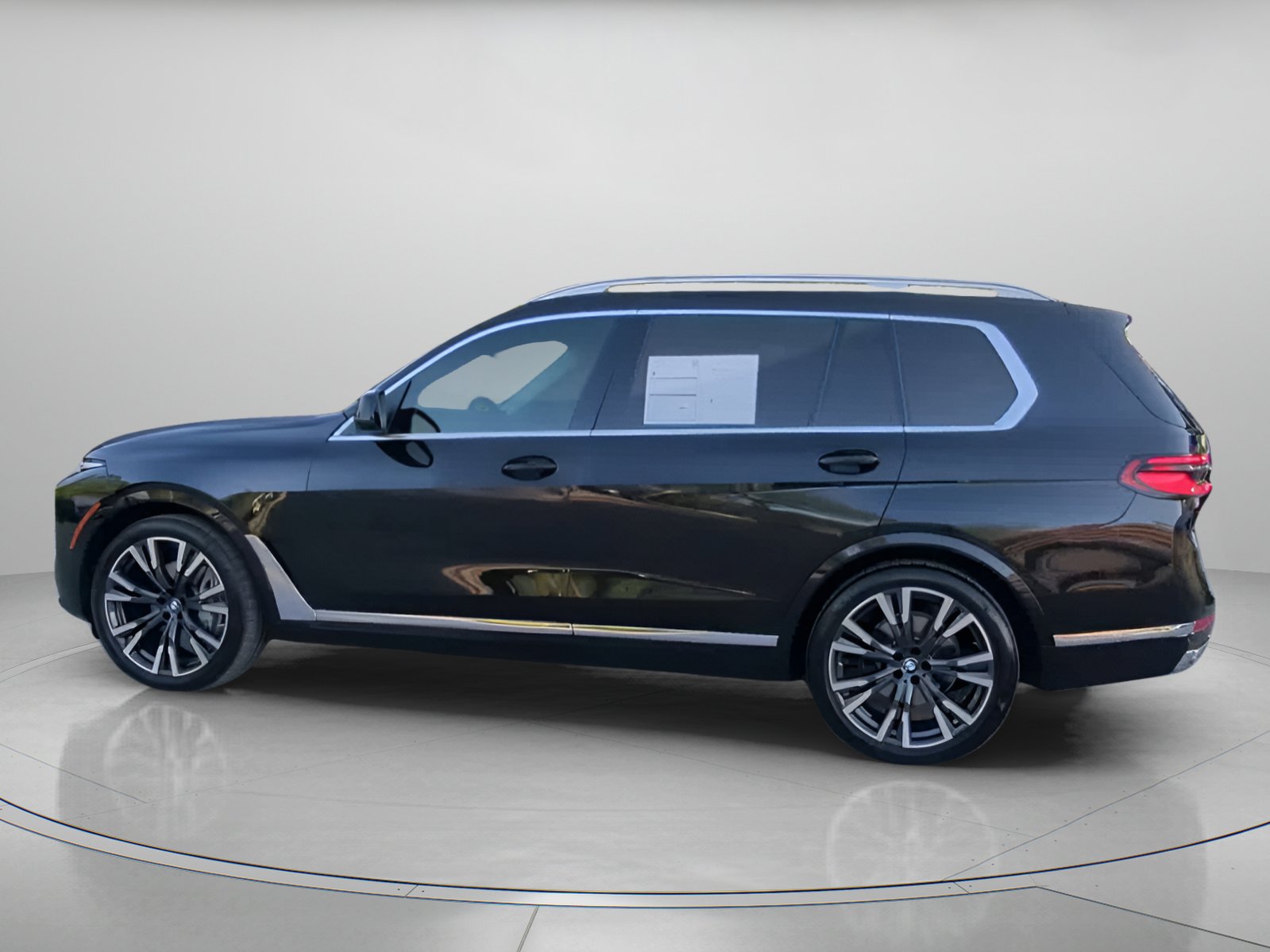 Used 2025 BMW X7 xDrive40i w/ Premium Package AWD/4WD image 17