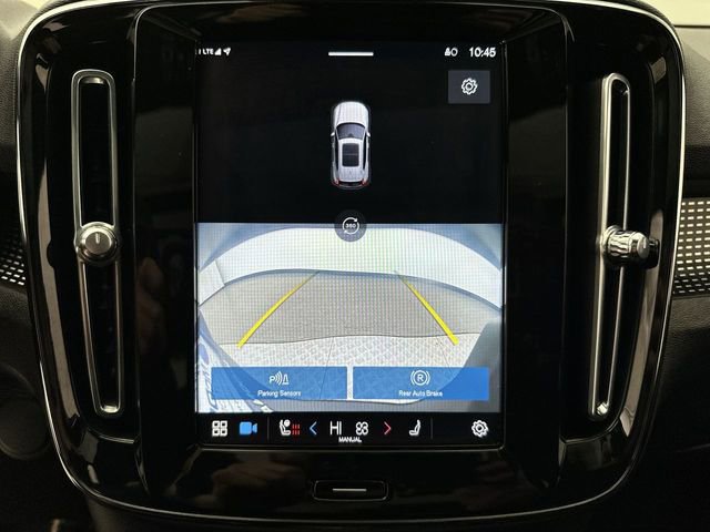 Used 2021 Volvo XC40 P8 Recharge w/ Advanced Package image 17