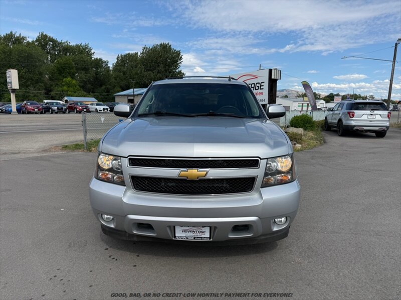 Used 2013 Chevrolet Tahoe LT w/ Luxury Package AWD/4WD image 2