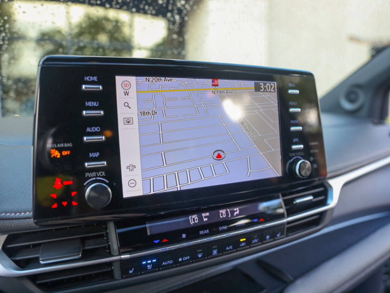 Used 2023 Toyota Sienna XSE image 8