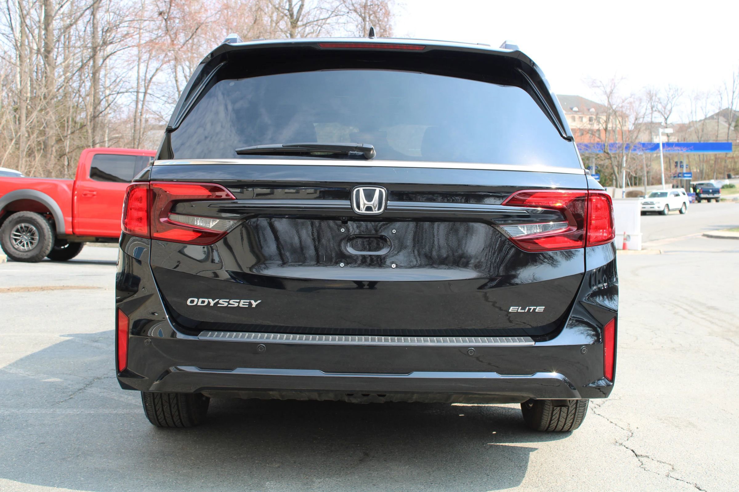 Used 2025 Honda Odyssey Elite image 5