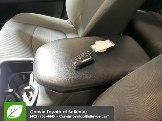 Used 2023 Toyota RAV4 LE image 28