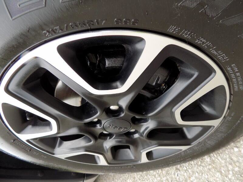 Used 2020 Jeep Compass Trailhawk image 8