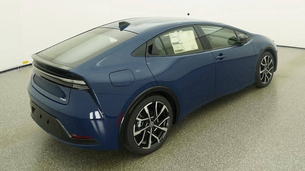 New 2026 Toyota Prius Plug-In Hybrid FWD image 9