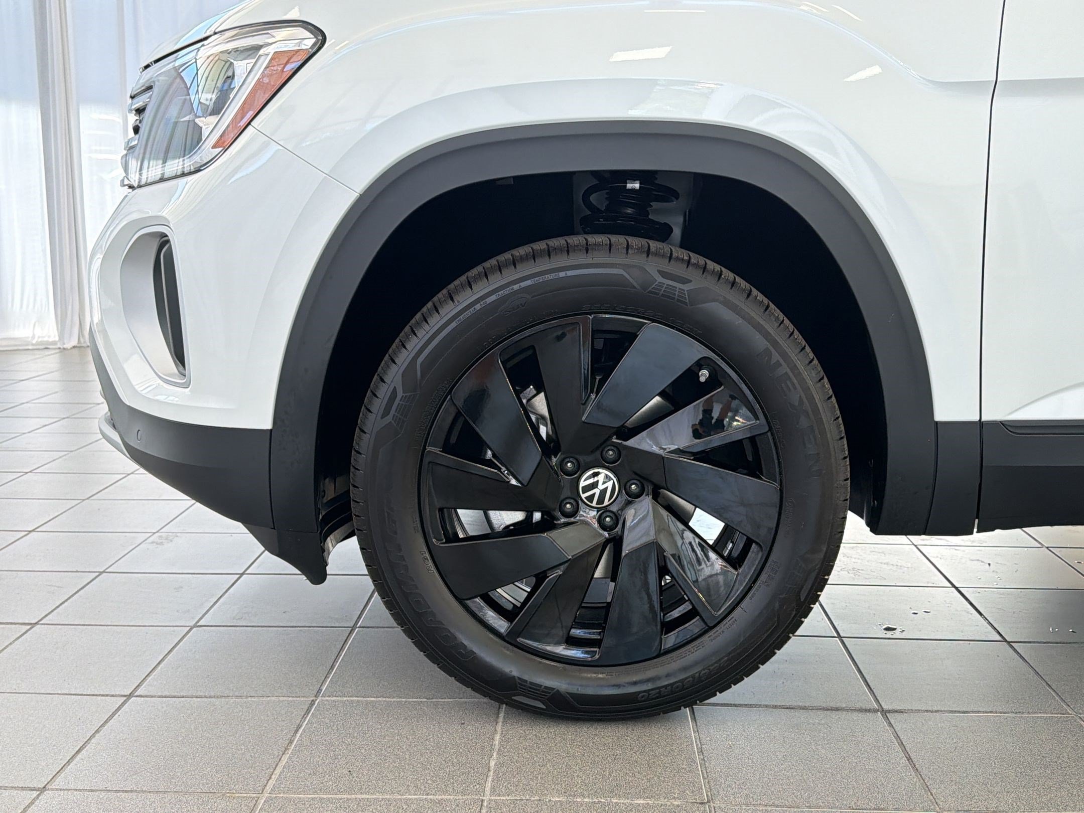 New 2026 Volkswagen Atlas SE FWD image 12