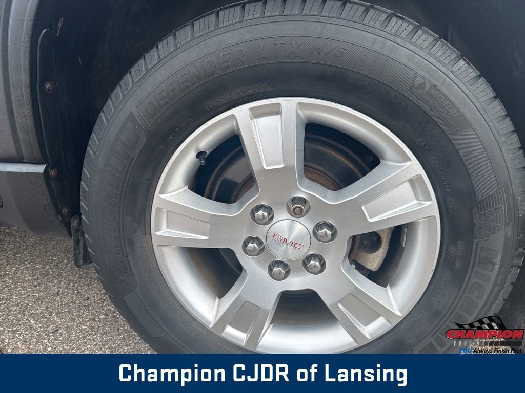 Used 2011 GMC Acadia SLE image 10