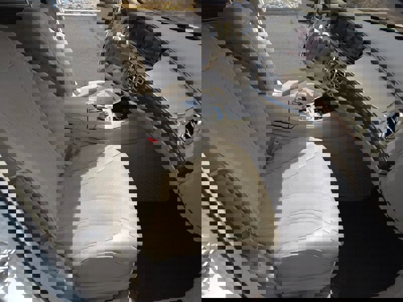 Used 2017 Mercedes-Benz S 550 Sedan image 17