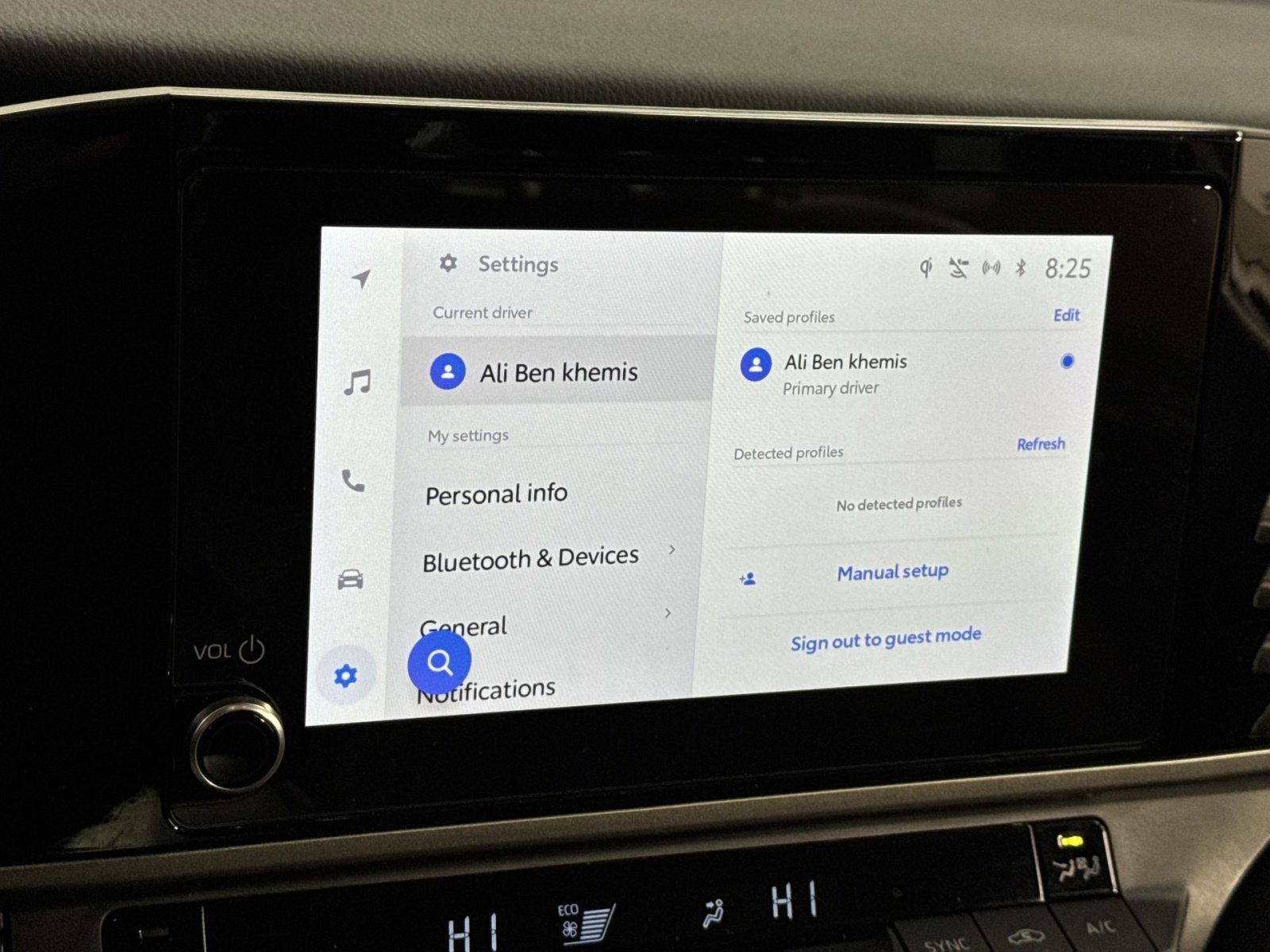 Used 2025 Toyota Camry LE image 24