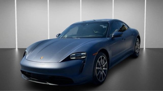 Used 2021 Porsche Taycan 4S AWD/4WD image 9