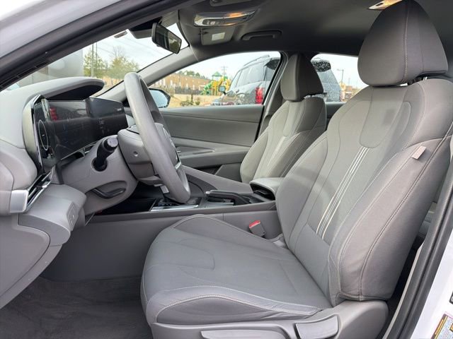Certified 2024 Hyundai Elantra SEL image 20