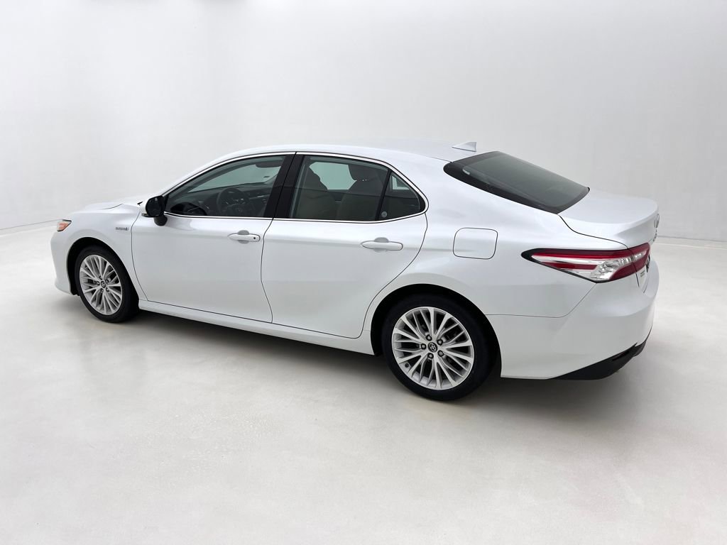 Used 2019 Toyota Camry XLE image 10