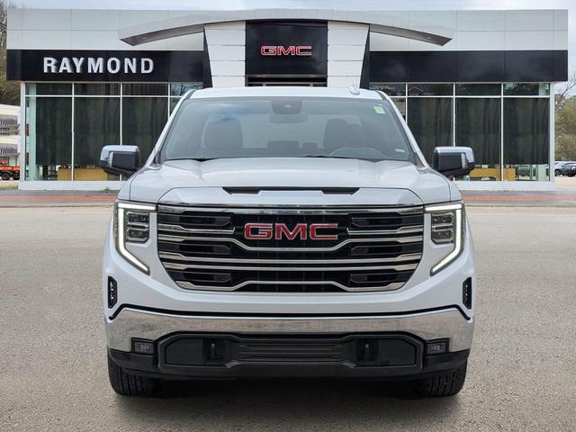 Used 2025 GMC Sierra 1500 SLT image 2