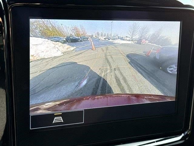 Used 2023 Chevrolet Traverse LT image 20