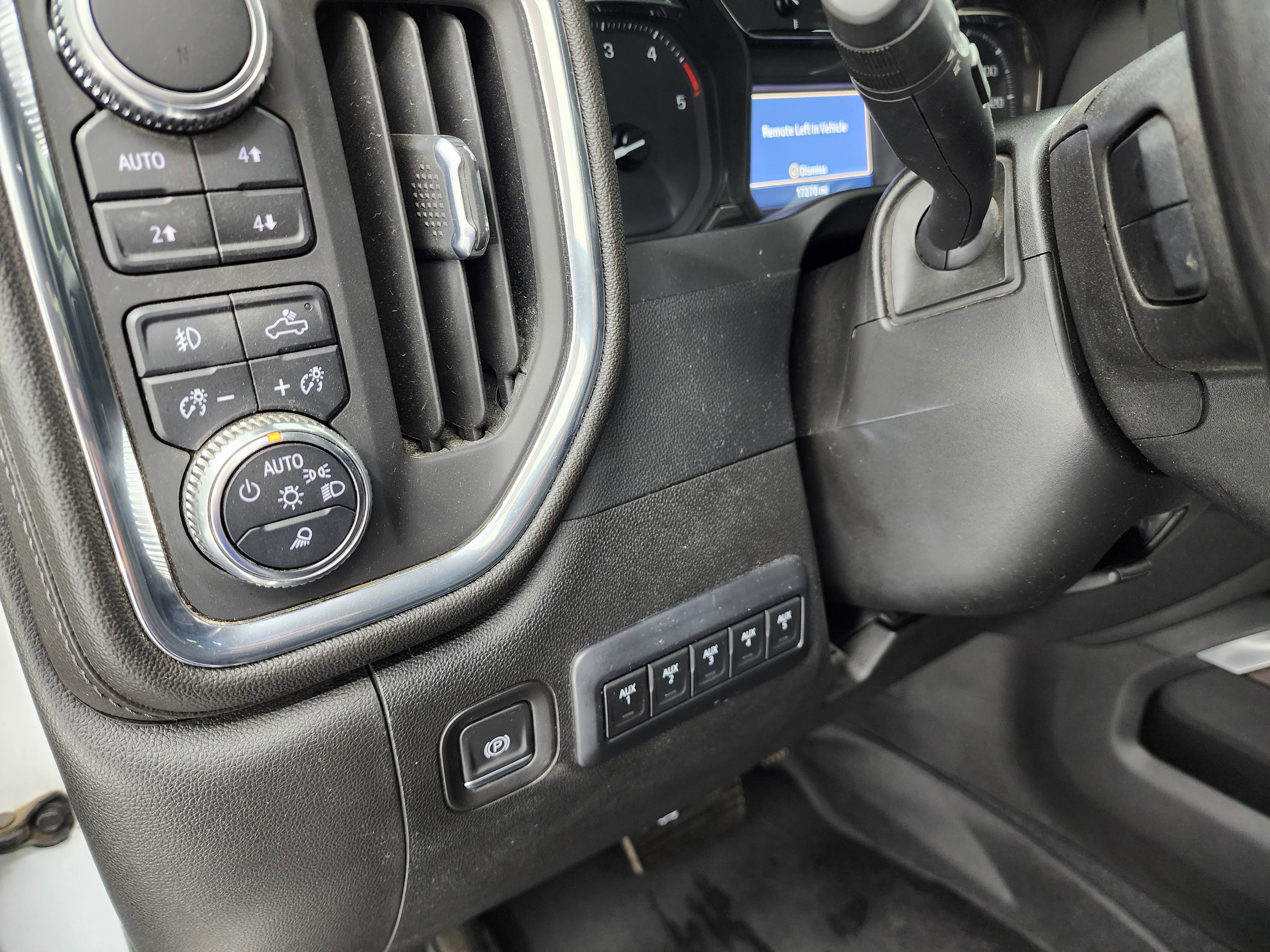 Used 2022 GMC Sierra 2500 SLT w/ SLT Convenience Package image 41