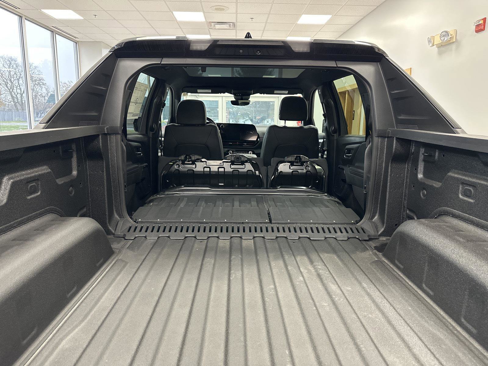 New 2024 Chevrolet Silverado EV RST AWD/4WD image 8
