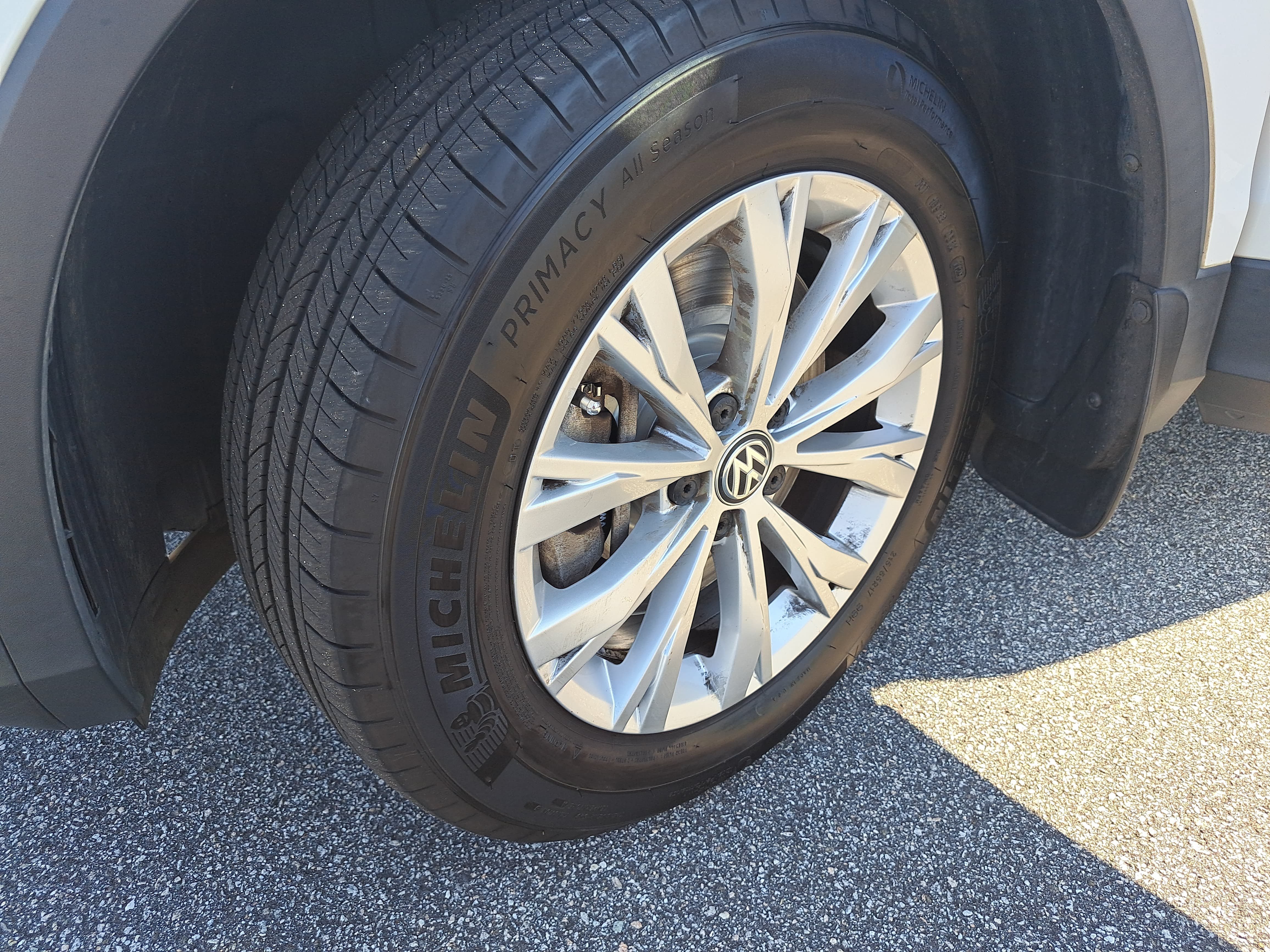 Used 2020 Volkswagen Tiguan S FWD image 31
