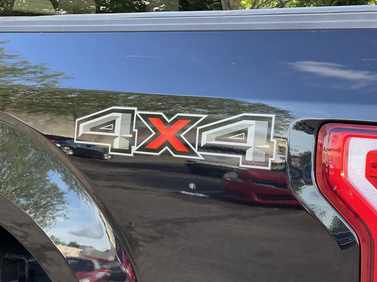 Used 2020 Ford F150 XLT w/ Equipment Group 302A Luxury AWD/4WD image 30