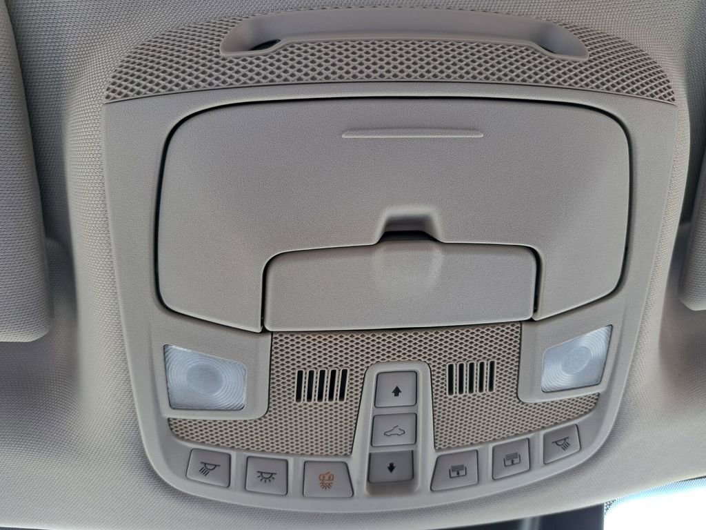 Used 2018 Ford Expedition Limited w/ Equipment Group 301A image 18