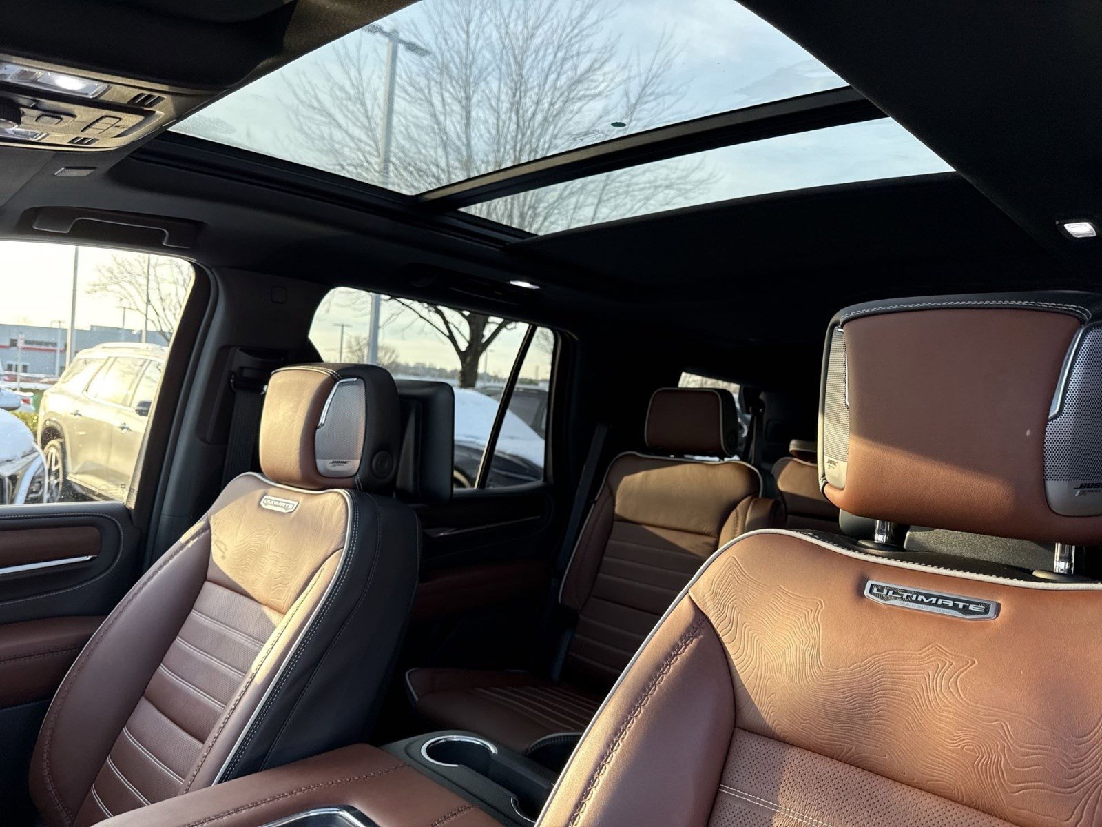 Used 2023 GMC Yukon Denali Ultimate image 22