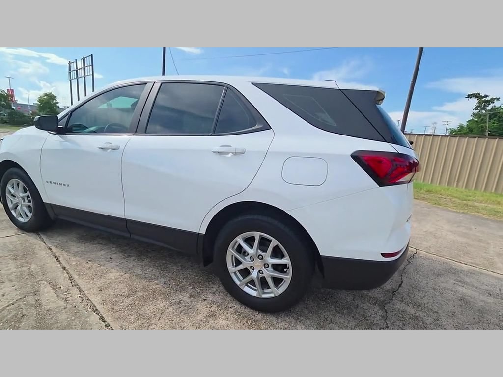 Used 2023 Chevrolet Equinox LS FWD image 43