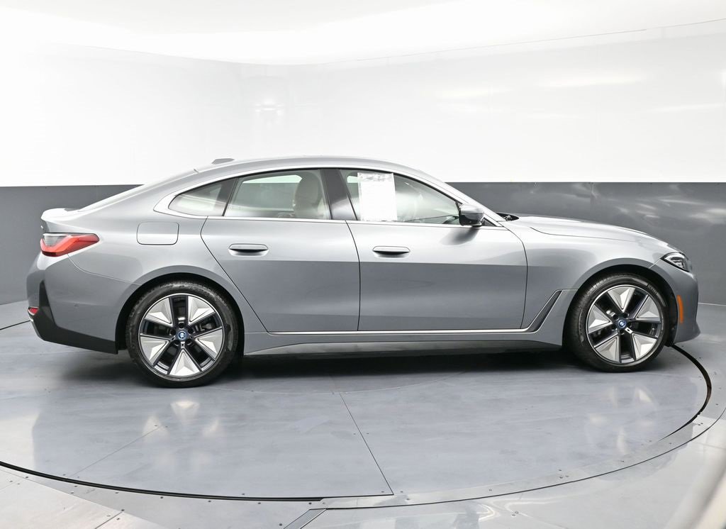Used 2023 BMW i4 eDrive35 w/ Premium Package image 8