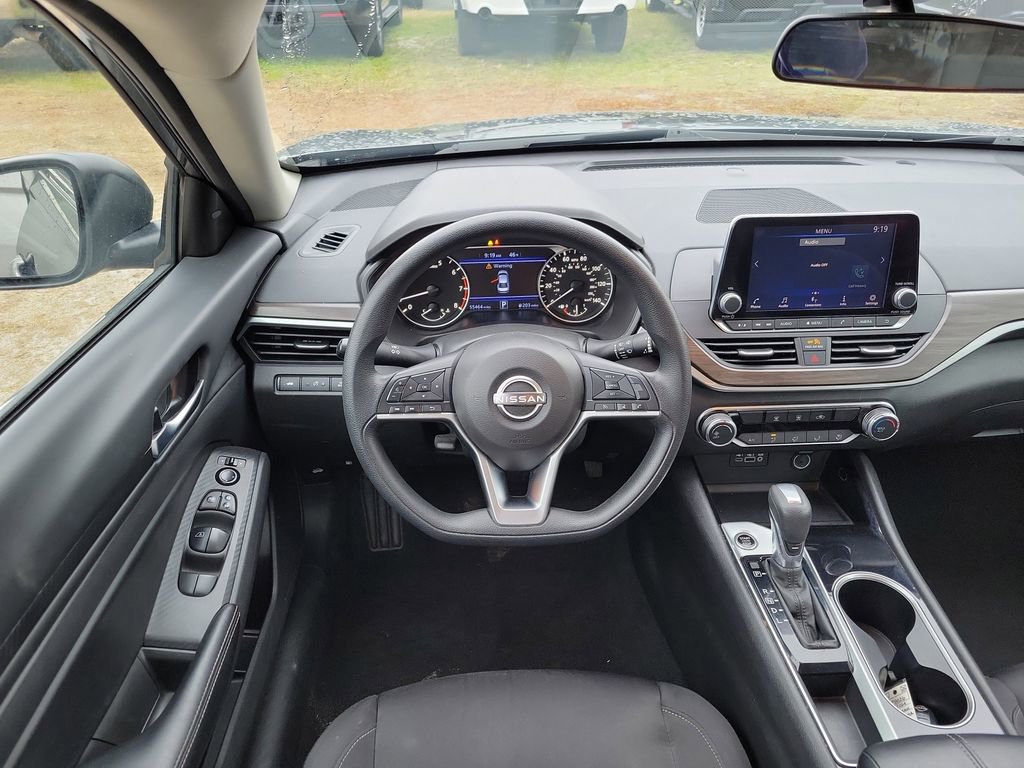 Used 2024 Nissan Altima 2.5 SV image 27