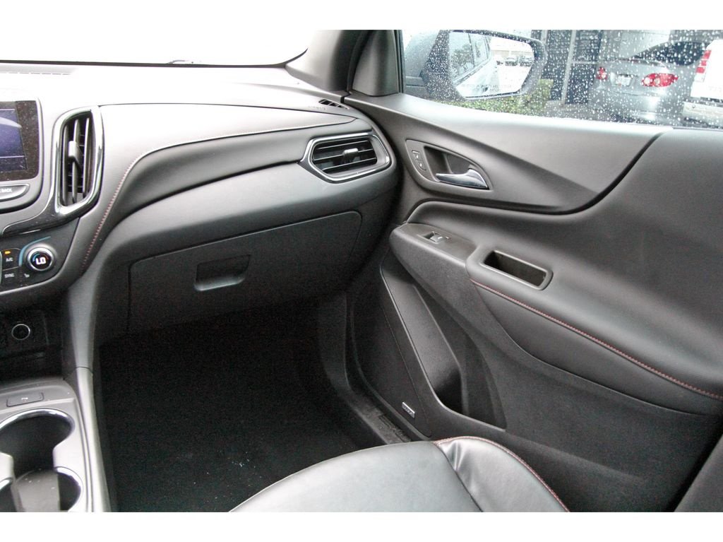 Used 2023 Chevrolet Equinox RS w/ RS Leather Package FWD image 10