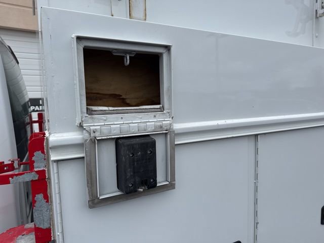 Used 2019 Ford F550 4x4 Regular Cab Super Duty image 21