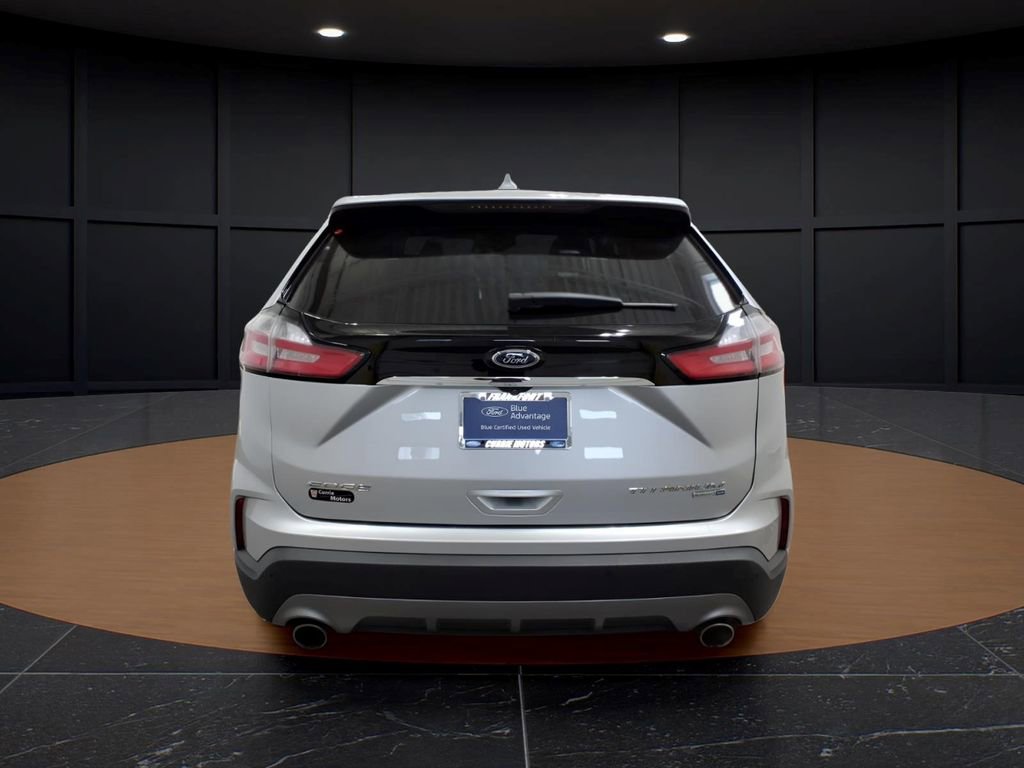 Certified 2019 Ford Edge Titanium w/ Equipment Group 301A AWD/4WD image 5