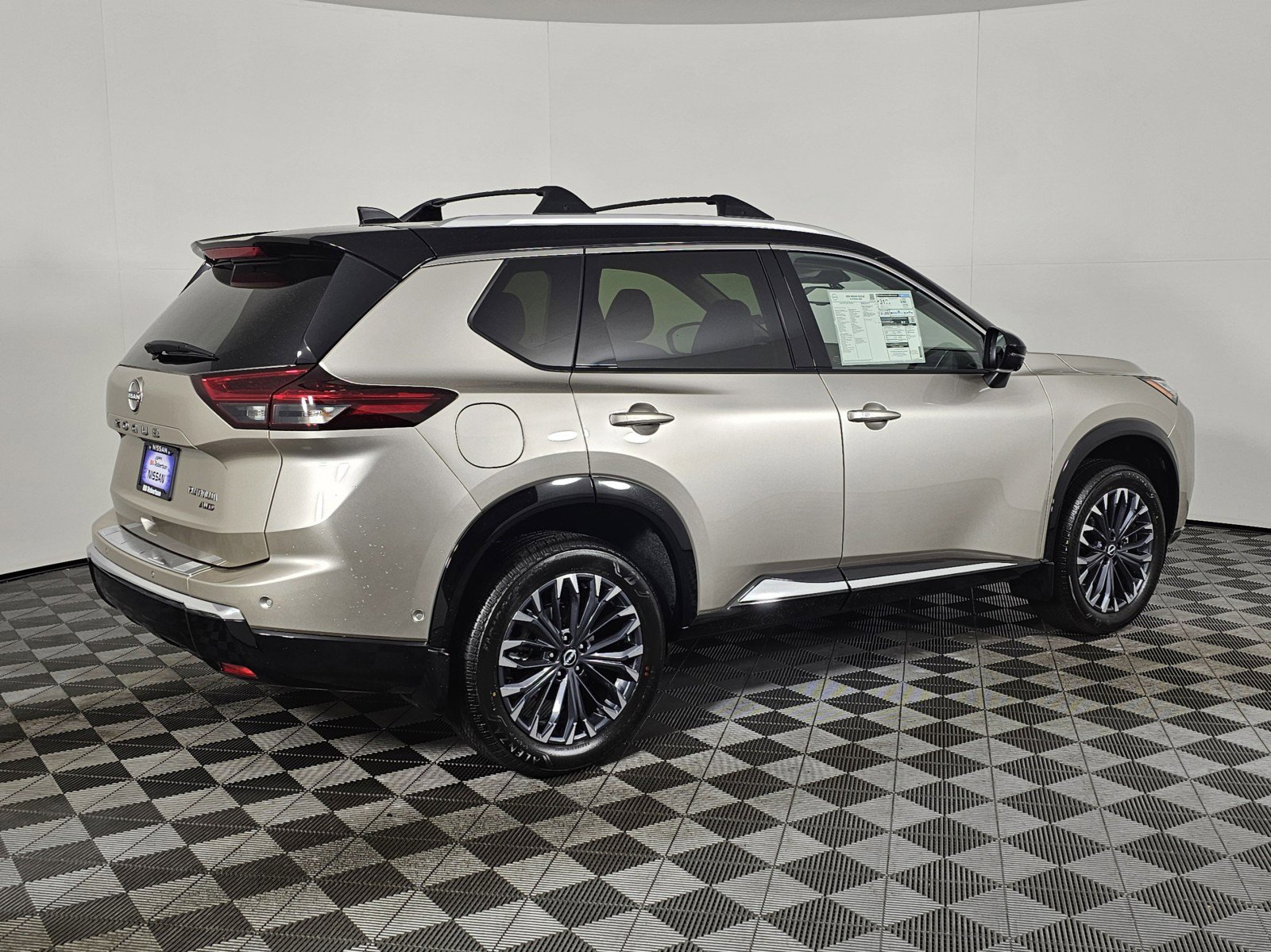 New 2026 Nissan Rogue Platinum image 3