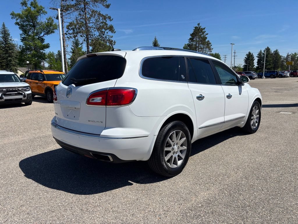 Used 2017 Buick Enclave Leather w/ Trailering Package FWD image 3