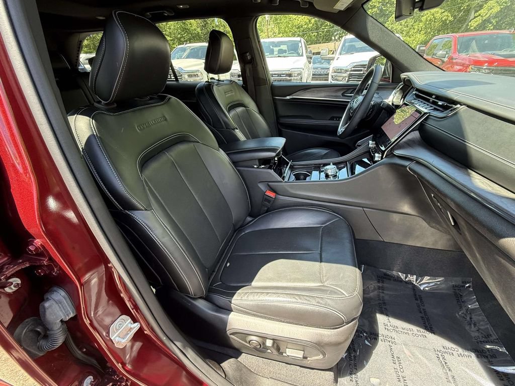 Used 2023 Jeep Grand Cherokee Overland AWD/4WD image 9