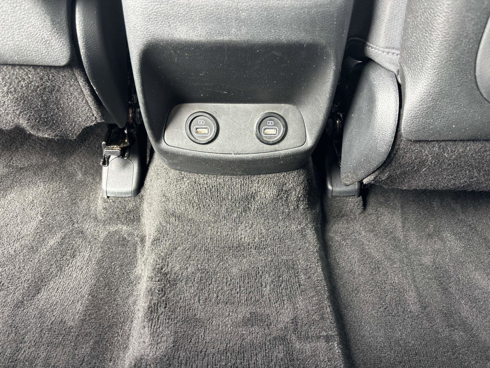 Used 2021 Hyundai Santa Fe SEL w/ Convenience Package image 13