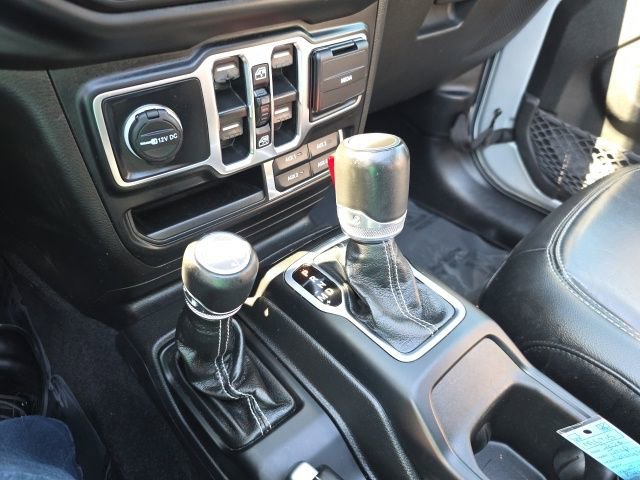 Used 2023 Jeep Wrangler Unlimited Sahara w/ Cold Weather Group image 30