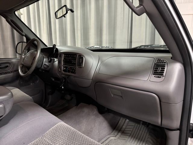Used 2003 Ford F150 XLT AWD/4WD image 9