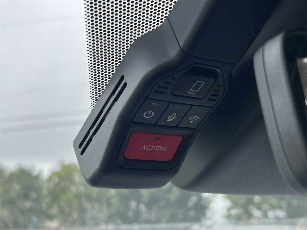 Used 2026 Toyota Sienna Limited image 43