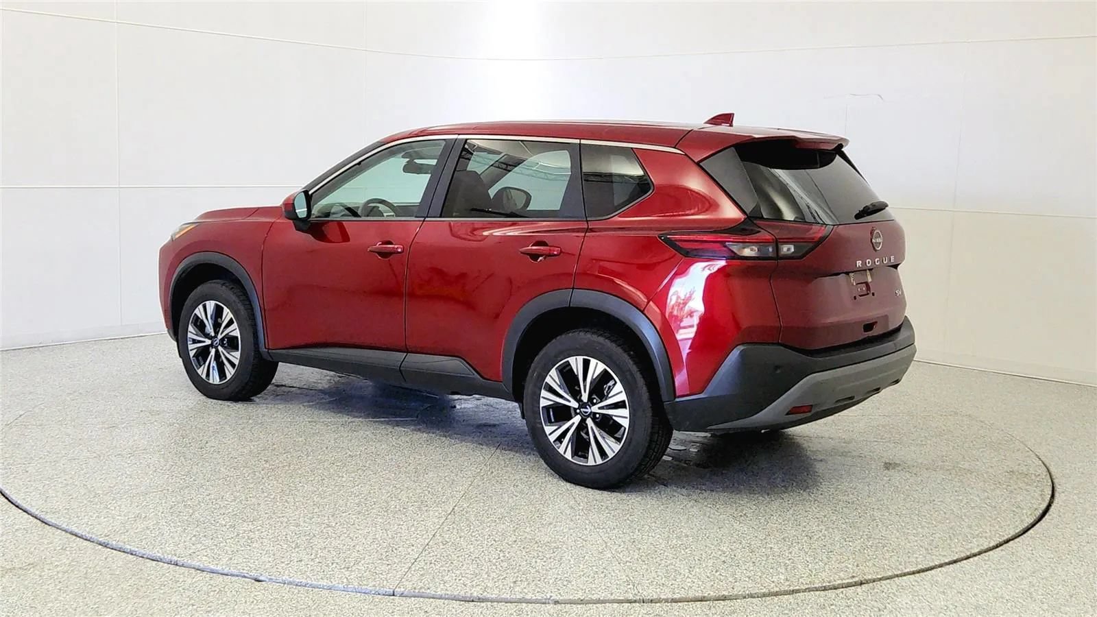 Used 2023 Nissan Rogue SV FWD image 5