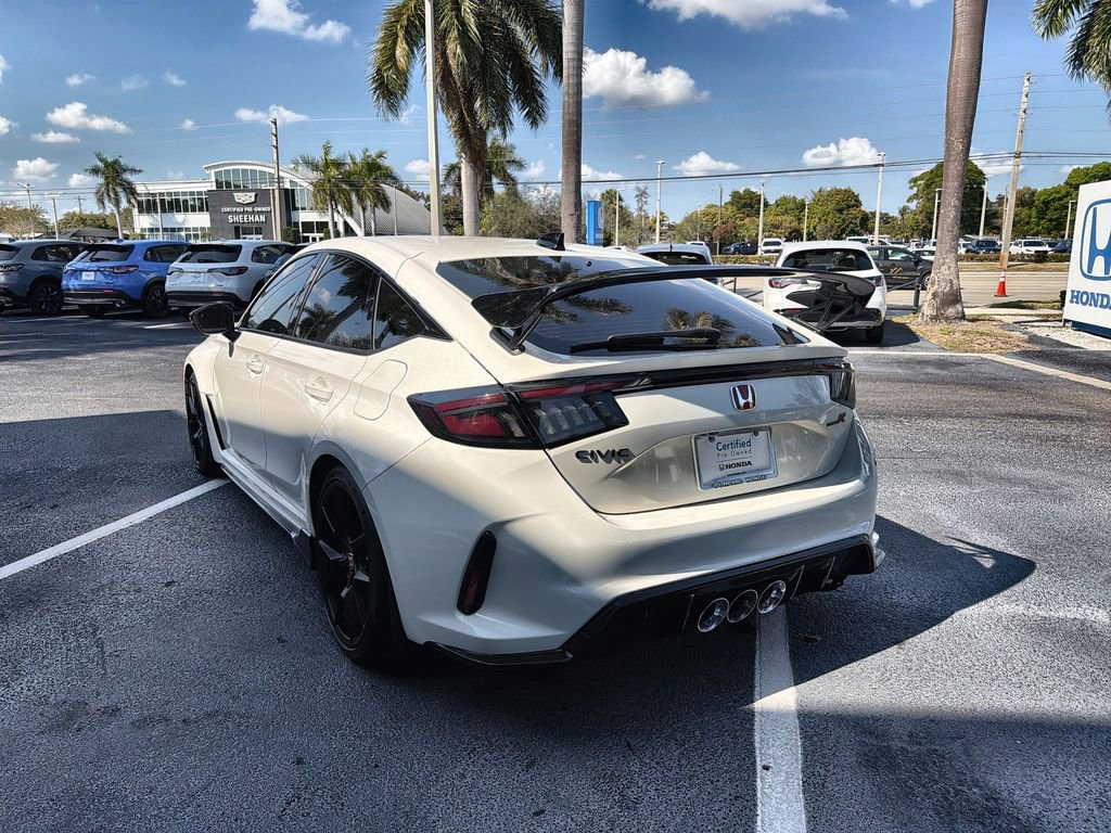 Used 2025 Honda Civic Type R image 6