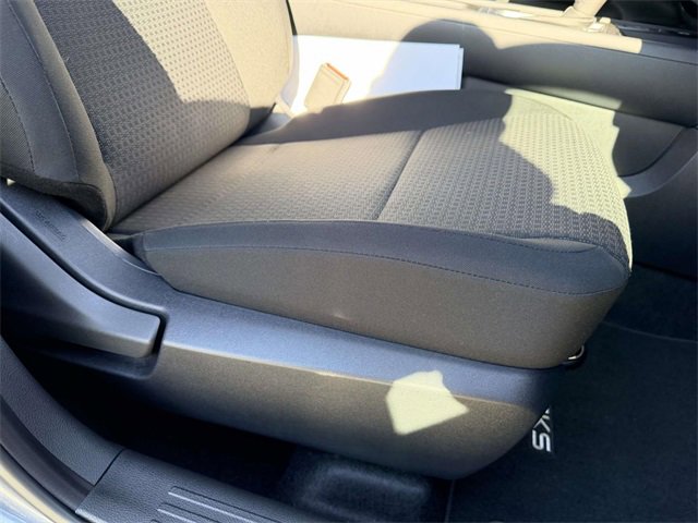 Used 2025 Nissan Kicks S w/ Charging Package image 11