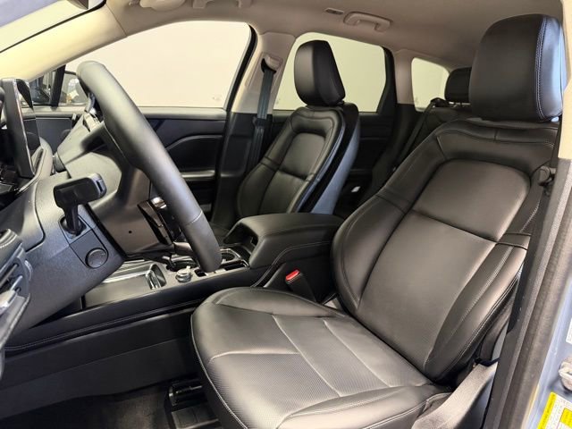 Used 2024 Lincoln Corsair Premiere w/ Equipment Group 101A image 15