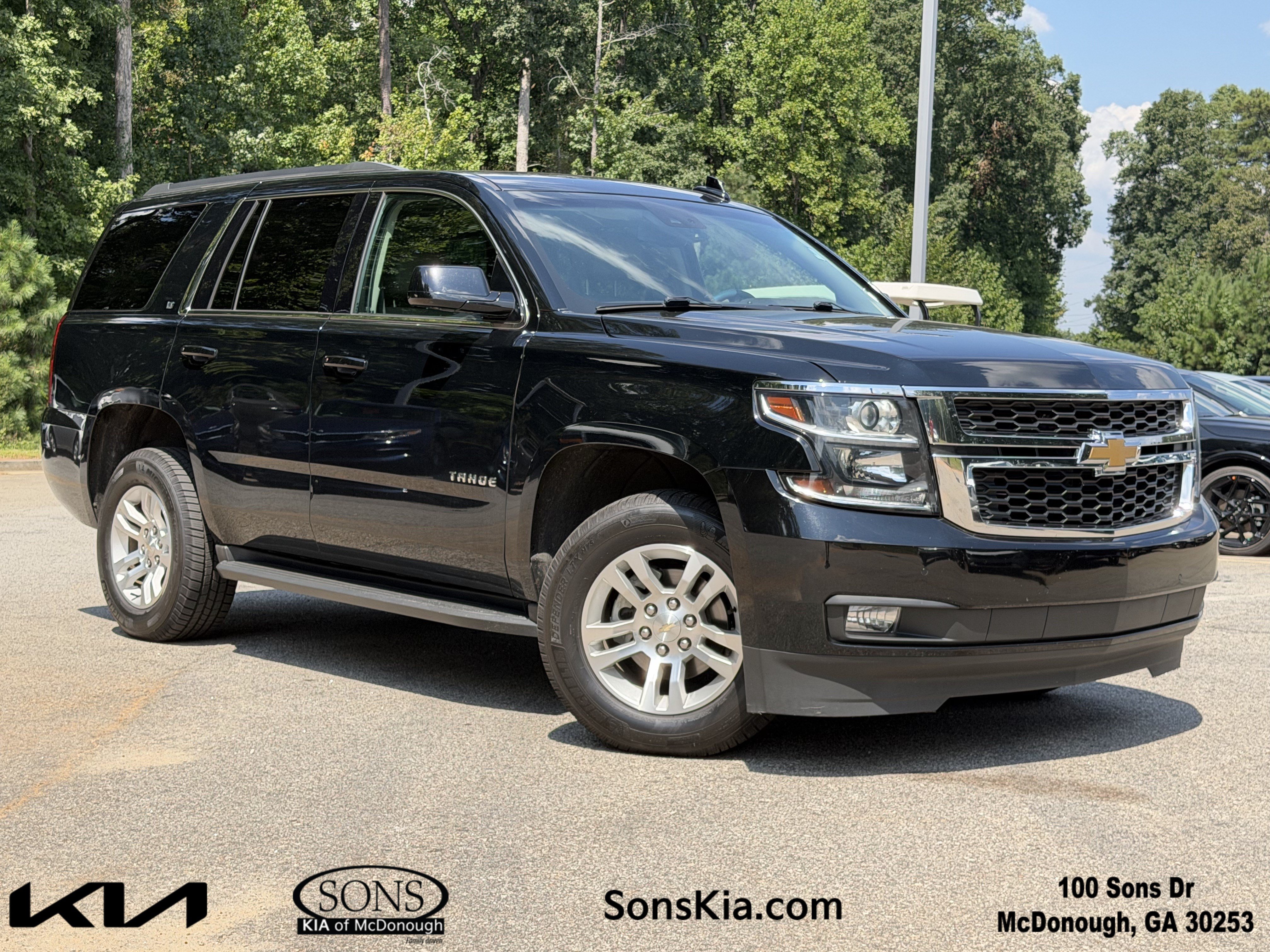 Used 2018 Chevrolet Tahoe LT w/ Luxury Package RWD image 1